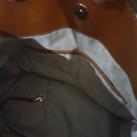 Authentic Michael Kors monogram bag and wallet - Picture 9 of 16